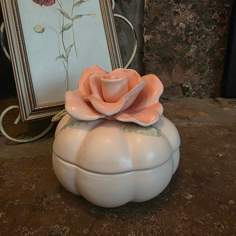 Vintage Fitz and Floyd 1987 Peach Pumpkin Rose Ceramic Trinket Box Jewelry Dish